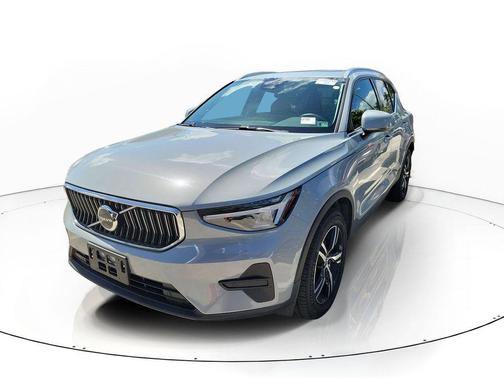 Vapour Gray 2025 Volvo XC40 B5 Core Bright Theme