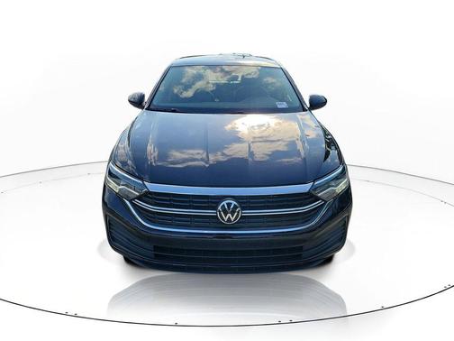 Deep Black Pearl Effect 2023 Volkswagen Jetta 1.5T SE