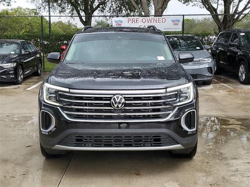 2025 Volkswagen Atlas 2.0T SE w/Technology