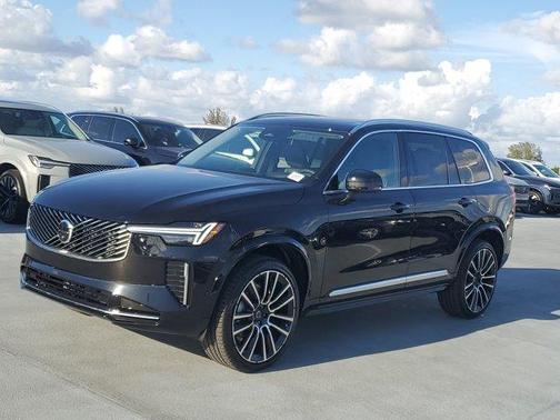 2025 Volvo XC90 B6 Ultra