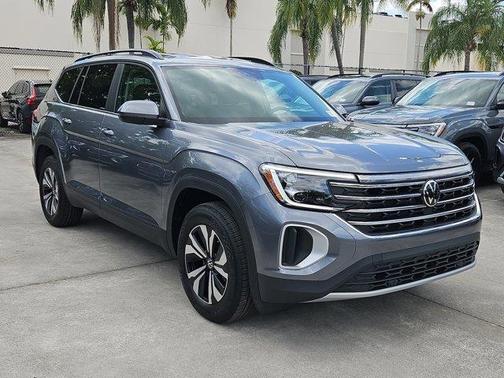 2025 Volkswagen Atlas 2.0T SE