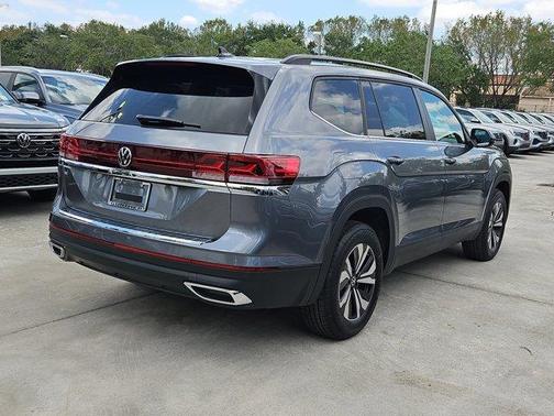 2025 Volkswagen Atlas 2.0T SE