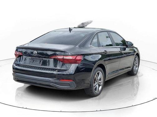 Deep Black Pearl Effect 2023 Volkswagen Jetta 1.5T SE