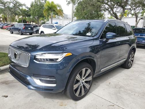 2025 Volvo XC90 Plug-In Hybrid T8 Ultra 7-Seater