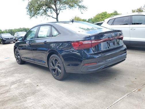 2026 Volkswagen Jetta 1.8T SE