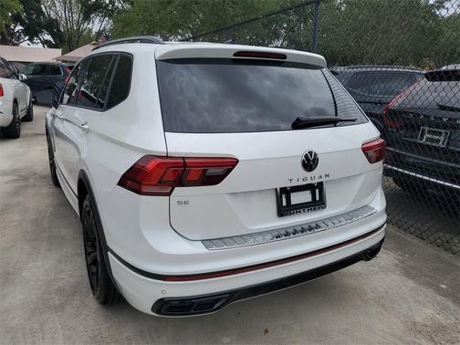 2024 Volkswagen Tiguan 2.0T SE R-Line Black