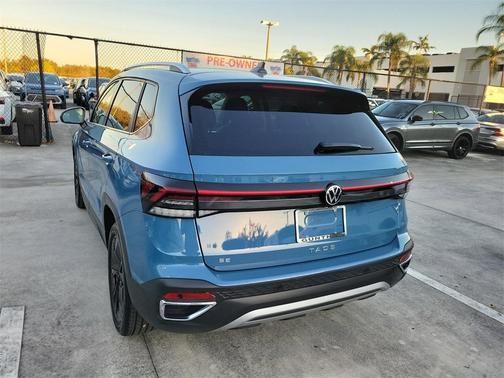 2025 Volkswagen Taos 1.5T SE