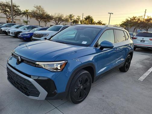 2025 Volkswagen Taos 1.5T SE