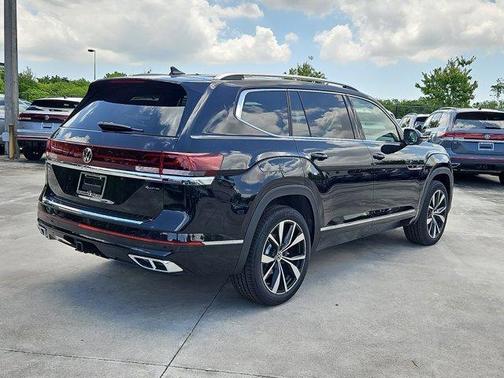 2025 Volkswagen Atlas 2.0T SEL Premium R-Line