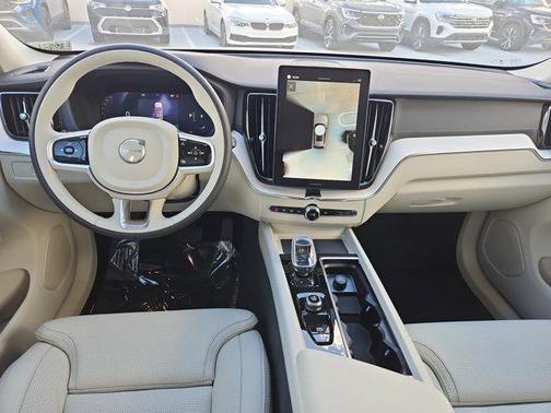 2026 Volvo XC60 B5 Ultra