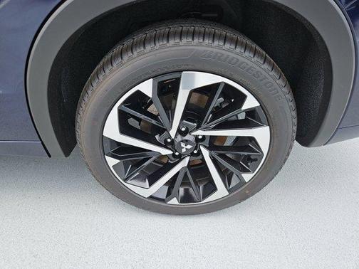 2025 Mitsubishi Outlander PHEV SEL