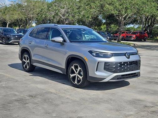 2025 Volkswagen Tiguan 2.0T SE