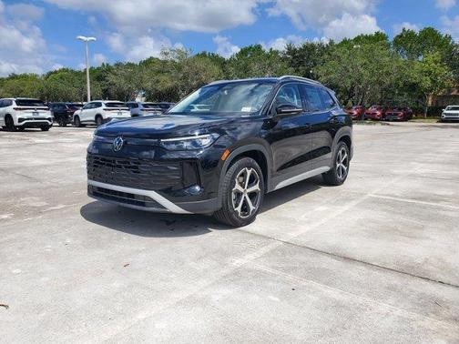 2025 Volkswagen Tiguan 2.0T SE