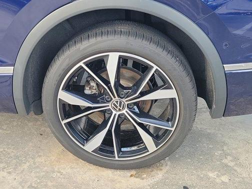 2022 Volkswagen Tiguan 2.0T SEL R-Line