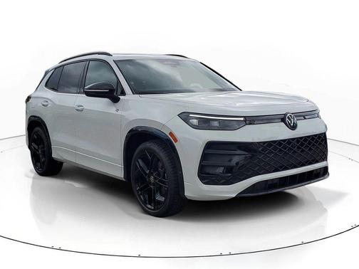 Opal White Pearl 2026 Volkswagen Tiguan 2.0T SE R-Line Black