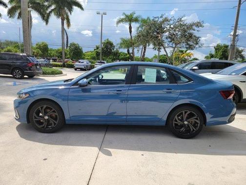 2025 Volkswagen Jetta 1.5T SE