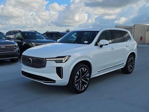 2026 Volvo XC90 B6 Ultra 7-Seater