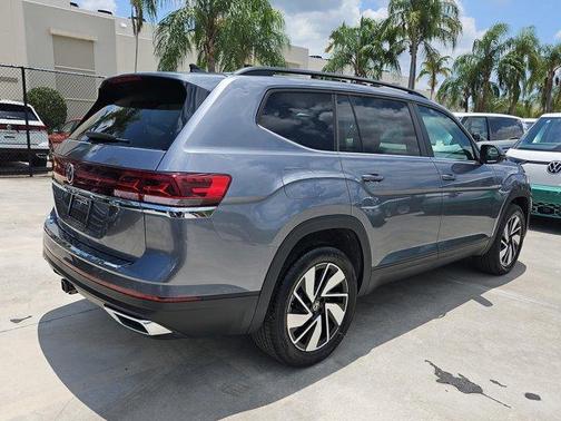 2025 Volkswagen Atlas 2.0T SE w/Technology