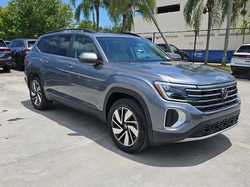 2025 Volkswagen Atlas 2.0T SE w/Technology