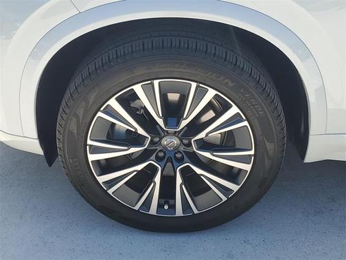 2022 Volvo XC90 T5 Momentum 7 Passenger