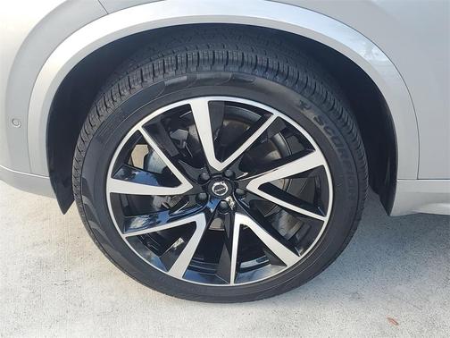 2024 Volvo XC90 B6 Plus Bright Theme 7-Seater