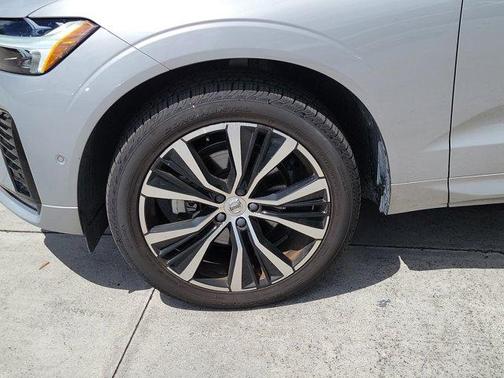 Silver 2023 Volvo XC60 B5 Plus Dark Theme