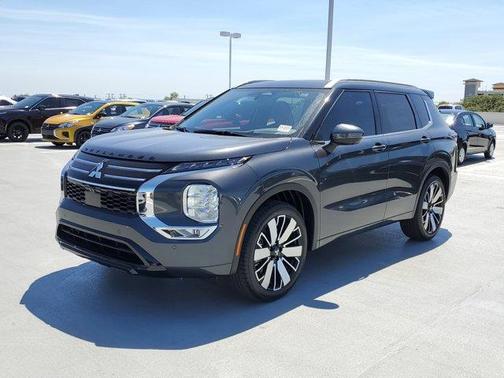 2025 Mitsubishi Outlander SEL