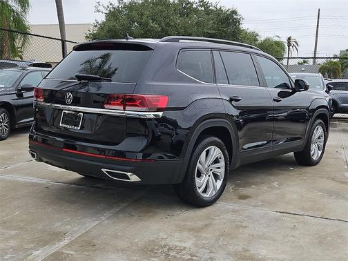 2023 Volkswagen Atlas 2.0T SE w/Technology