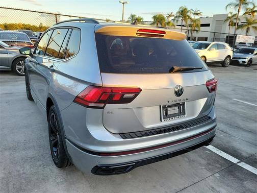 2023 Volkswagen Tiguan 2.0T SE R-Line Black