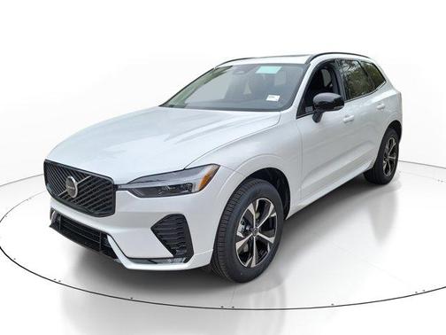 Crystal White 2026 Volvo XC60 B5 Core