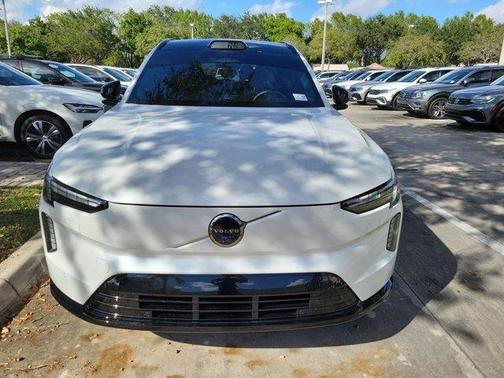 2025 Volvo EX90 Twin Motor Ultra