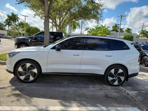 2025 Volvo EX90 Twin Motor Ultra