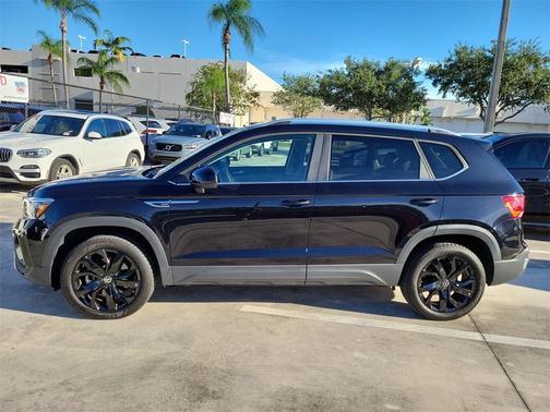 2023 Volkswagen Taos 1.5T SE