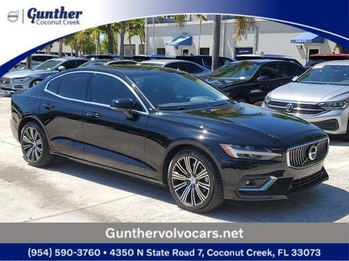 2022 Volvo S60 B5 Inscription