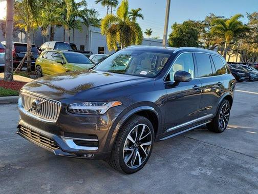 2023 Volvo XC90 B6 Plus 7-Seater