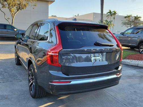 2023 Volvo XC90 B6 Plus 7-Seater