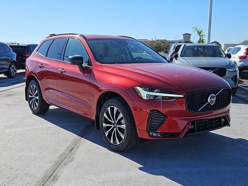 2025 Volvo XC60 B5 Core