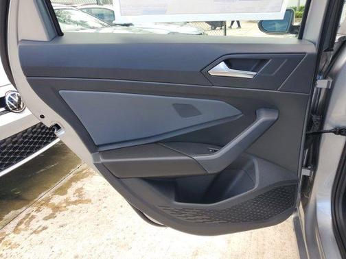 2026 Volkswagen Jetta 1.8T SE