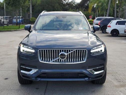 2022 Volvo XC90 Recharge Plug-In Hybrid T8 Inscription Expression Extended Range 7P