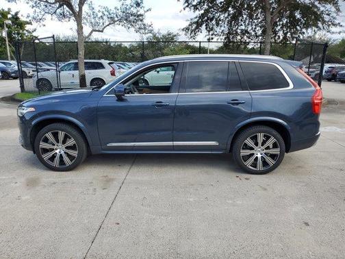 2022 Volvo XC90 Recharge Plug-In Hybrid T8 Inscription Expression Extended Range 7P
