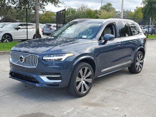 2022 Volvo XC90 Recharge Plug-In Hybrid T8 Inscription Expression Extended Range 7P