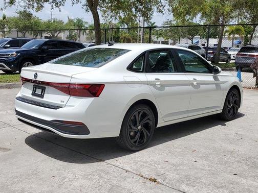 2025 Volkswagen Jetta 1.5T SE