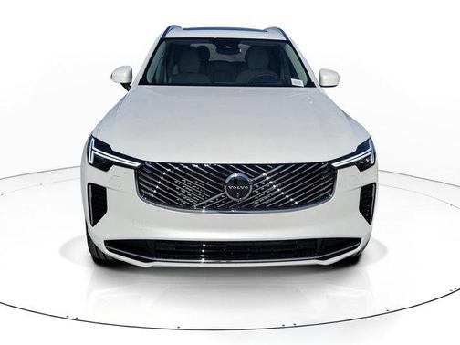Crystal White Pearl 2026 Volvo XC90 B6 Ultra 7-Seater