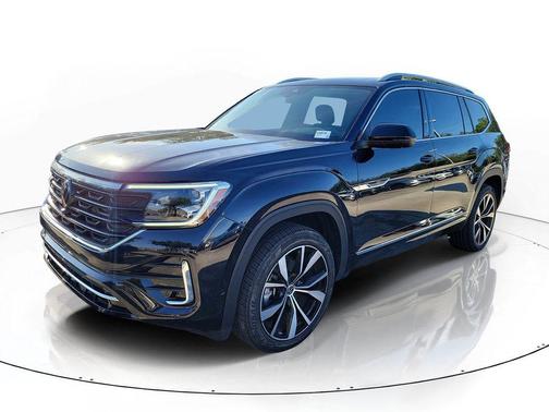 Deep Black Pearl Effect 2024 Volkswagen Atlas 2.0T SEL Premium R-Line