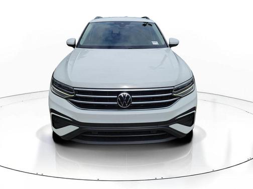 Pure White 2023 Volkswagen Tiguan 2.0T S