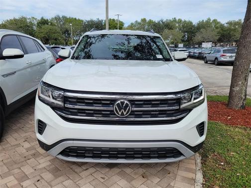 2022 Volkswagen Atlas 2.0T SE w/Technology
