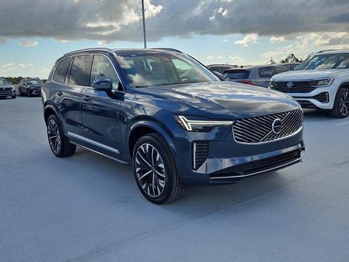 2026 Volvo XC90 B6 Ultra 7-Seater