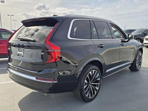 2025 Volvo XC90 Plug-In Hybrid T8 Ultra 7-Seater