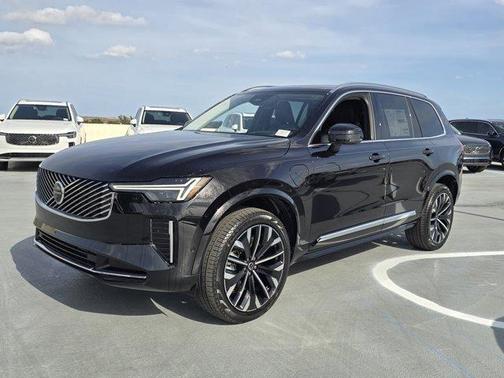 2025 Volvo XC90 Plug-In Hybrid T8 Ultra 7-Seater