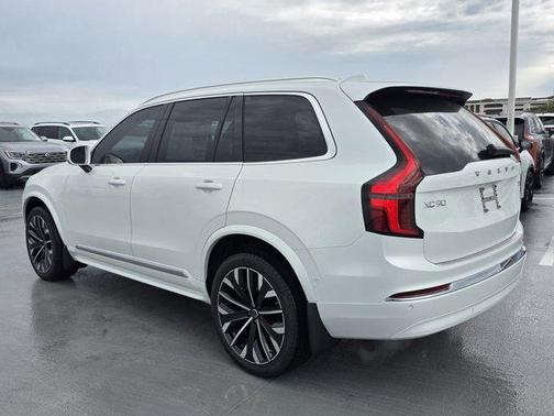 2026 Volvo XC90 B6 Plus 7-Seater